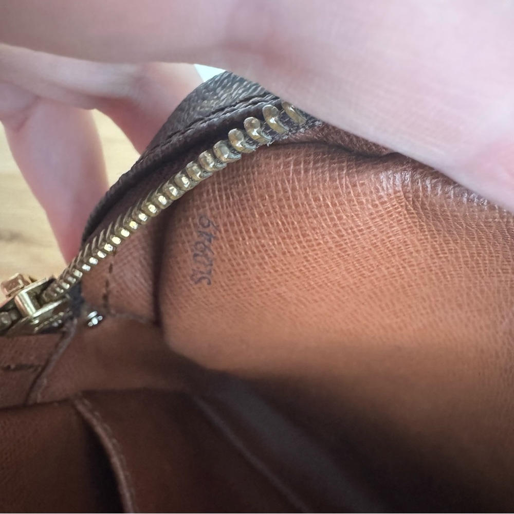 âś…AUTHENTICâś…LOUIS VUITTON DANUBE BAG - Picture 11 of 13